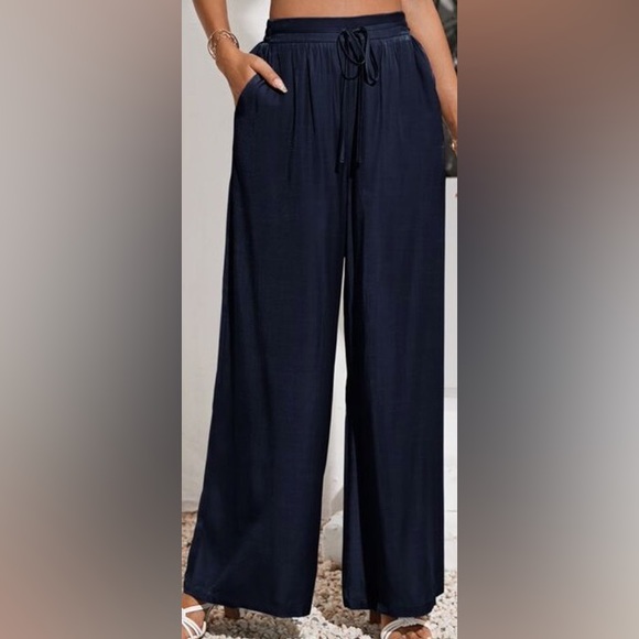 SHEIN Pants - NWOT SHEIN Wide Leg Pants in Navy Size Small